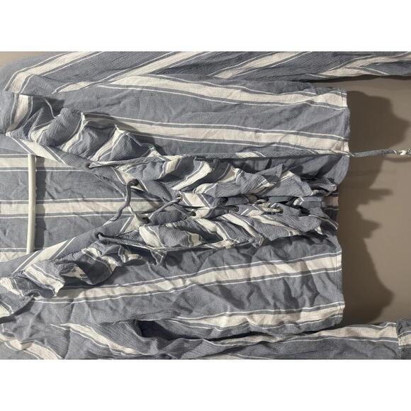 American Eagle Outfitters Women's Striped Ruffle Front Blouse - Picture 4 of 6